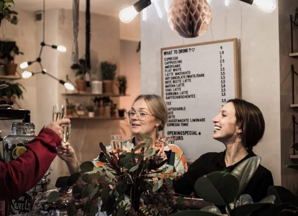 Roots Pflanzencafé