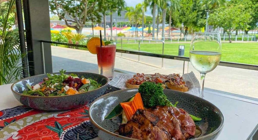 Curve Restaurant and Bar in Darwin